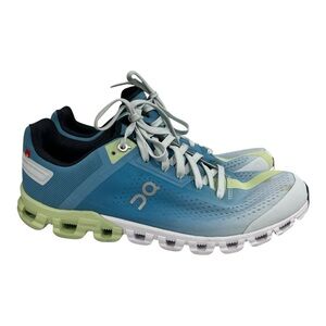 On Running Cloudflow 3 women's running shoes in the Niagara/Meadow colorway